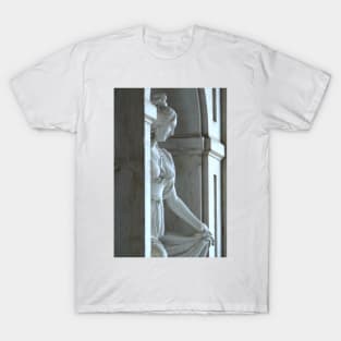 Palácio da Ajuda. Lisboa. Portugal. woman T-Shirt